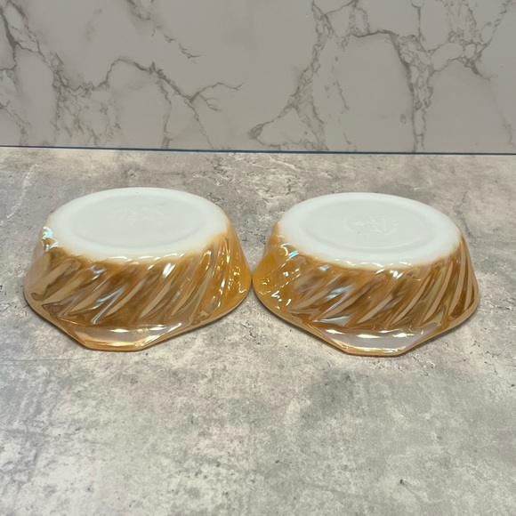 Anchor Hocking Fire King Peach Lustre Swirl Milk Glass Mini Casserole Dishes - Picture 16 of 16